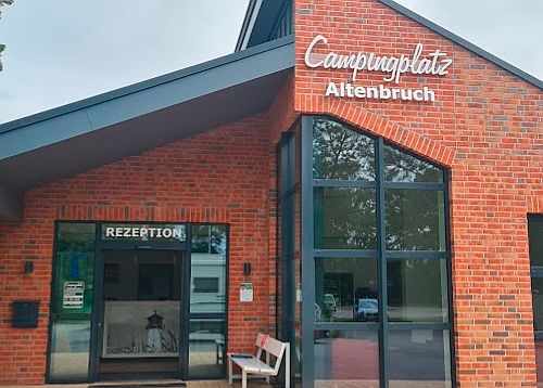 Campingplatz-Altenbruch.jpg