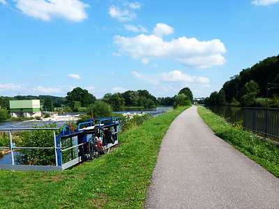 P1040324_400.jpg